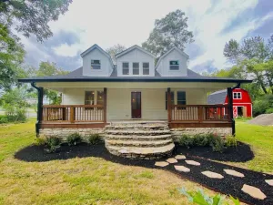 Image of BRAND NEW LISTING - Northside Cottage