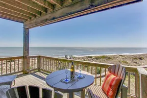 Image of Oceanfront condo with incredible views, pool access, washer\/dryer & AC