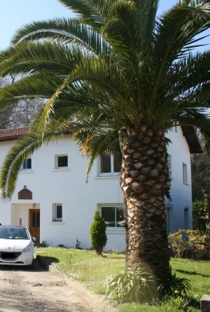 Image of Pleasant house of 115 m2 on 2 levels, with an enclosed garden