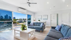 Image of 3br Broadbeach Lakefront Apartment - CoastHM