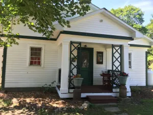 Image of Cozy 1 Bedroom farm stay cottage