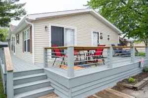 Image of Beadle Island Bungalow - Private Beach Access