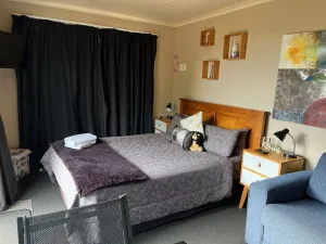Image of Free Wifi\/Breakfast,clean,private studio Greymouth