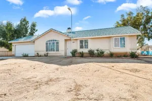 Image of Come Unwind in the High Desert!