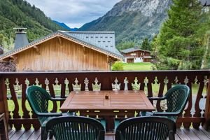 Image of Chalet-apartment with internet access near slopes; ideal for skiers and walkers