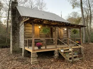 Image of Creekside Cabin Getaway - Only 10 Miles from Downtown Florence