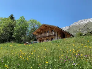 Image of Magnificent Chalet with spa 3 bedrooms 6 to 8 people