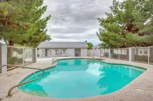 Image of Cozy 3 Bedrooms Town home in Chandler with community pool