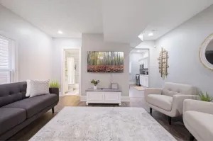 Image of Modern Shelby Park House|3 King Bedrooms|Backyard