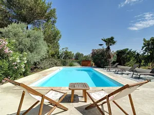 Image of On the banks of the Canal du Midi and 12 kms from Carcassonne