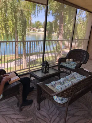 Image of Beautiful, Newly remodeled 3 bedroom Lakefront, Heated Pool & Spa, Free Wi-Fi