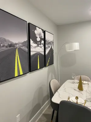Image of BRAND NEW COZY 1B1B Near Downtown Free Parking