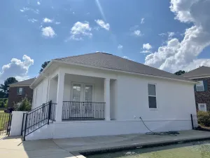 Image of Poolside condo close to Ole Miss campus and Historic Oxford Square