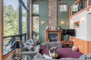 Image of Agate Beach Chalet Newport Oregon-Private Hot Tub-Pet Friendly