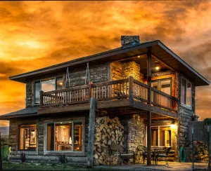 Image of ROMANTIC PARADISE Getaway Mountain Views & HOT TUB!