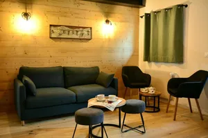 Image of Apartment 'L'épicéa - Piscine Et Spa' with Mountain View, Shared Pool and Wi-Fi