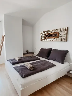 Image of Penthouse apartment with lake view and lake access in quiet Velden