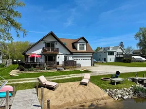 Image of Lake House on Chain O’ Lakes. Antioch IL