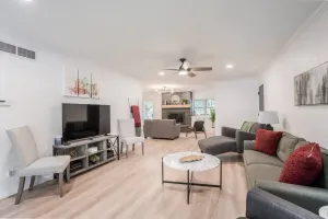 Image of East Side Emerald -Fire Pit-Incredible Location-2K