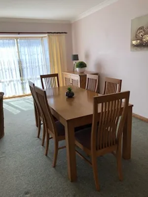 Image of Cosy 3 bedroom house close to town