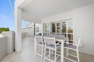 Image of The Pool Resort Kingscliff - One Bed Spa Suite with Park View (1228)
