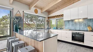 Image of Glaros - At Anglesea