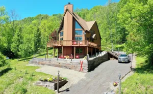 Image of The Ridge Chalet in Ellicottville Hot Tub & Sauna