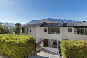 Image of 255 on the Lake Queenstown