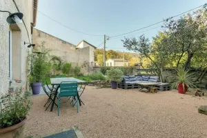 Image of Apartment with garden in charming property