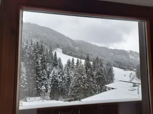 Image of Cosy apartment for 6 people with WIFI, TV, balcony and parking
