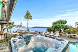 Image of Luxury ocean\/sunset view resort w\/pool and spa
