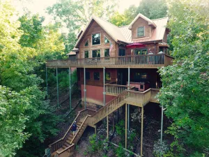 Image of Ten Mile Cabin \/ with boat dock