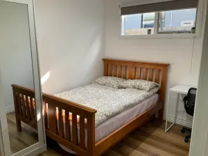 Image of Oakleigh Private unit