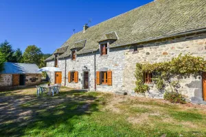 Image of Comfy holiday home with private garden