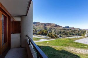 Image of Ski-in\/ski-out & foot of the slopes, 2nd floor, view ski slopes, balcony, tv, ski locker, 25m²