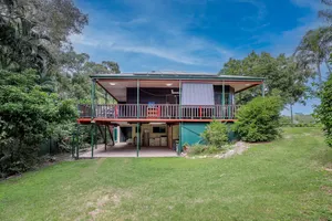 Image of Merindah - Four-Bedroom Modern Pet-Friendly Home in Central Agnes Water