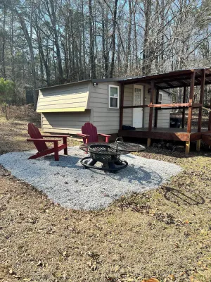 Image of Tiny house living with Private Lake. (Pet Friendly!)