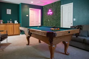 Image of Spacious Fam-Friendly 3br W\/King Suite near Strip! WiFi and Garage parking!