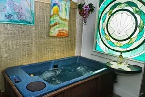 Image of Romantic Beach Hideway  *  Private Indoor Hot Tub *  Steps to Back River Beaches