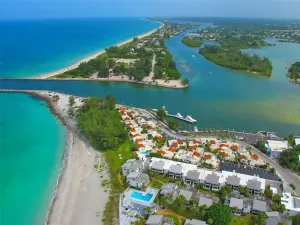 Image of Beautiful Condo just steps from the pool and beach.