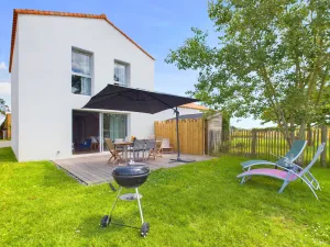 Image of Belle maison pour 7 - piscine - 2km de la plage