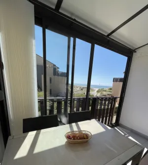 Image of Seafront apartment, 2 bedrooms, 6 people