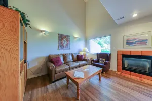 Image of Cozy Condo with Moab Rim View, Wifi, Fireplace, Grill, and Seasonal Heated Pool