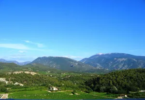 Image of house with WIFI with its panoramic view of Mont Ventoux and Baronnies