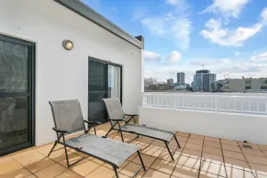 Image of Fantastic Location and Comfort in Crows Nest SANT4