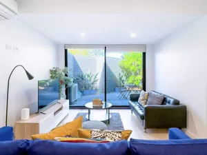 Image of Pride Modern 2BR Apt in Bentleigh Private Garden Free Parking