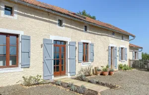 Image of 4 Bedroom Cozy Home In Monfaucon