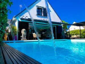 Image of Magnificent \"Hi-tech\" Villa: Swimming pool, Spa, MediaCenter, Electric bikes...