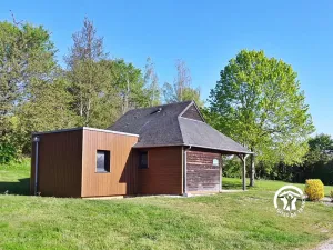 Image of Cozy Fishing Chalet for 5-7 with Private Dock and Family Amenities