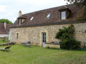 Image of Charming 3-Bedroom Farmhouse with 30ha Land & Modern Amenities in Monsac
